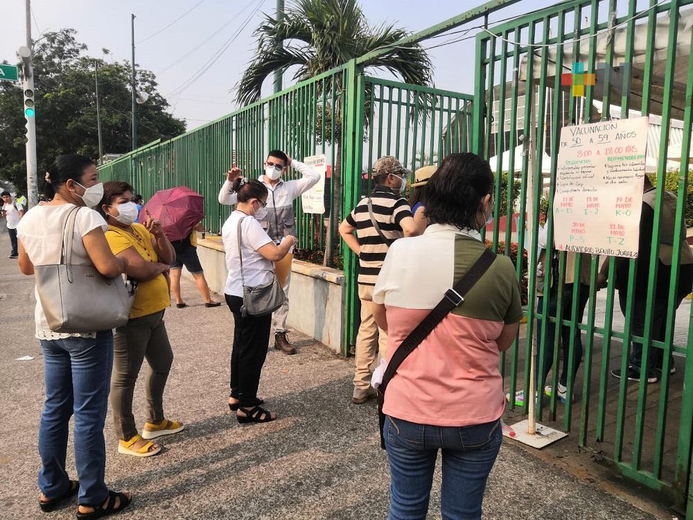 Este lunes inicia vacunación a personas de 40-49 años en Veracruz