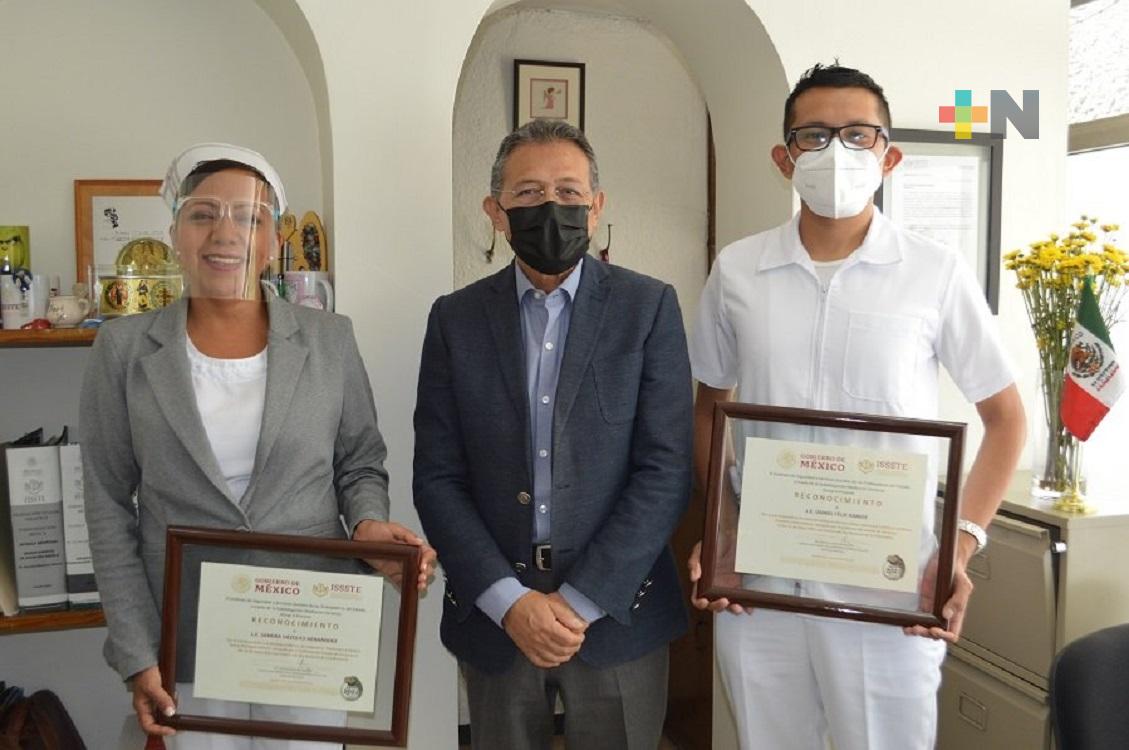 Otorgan reconocimiento a enfermero del ISSSTE Coatzacoalcos por su desempeño durante pandemia