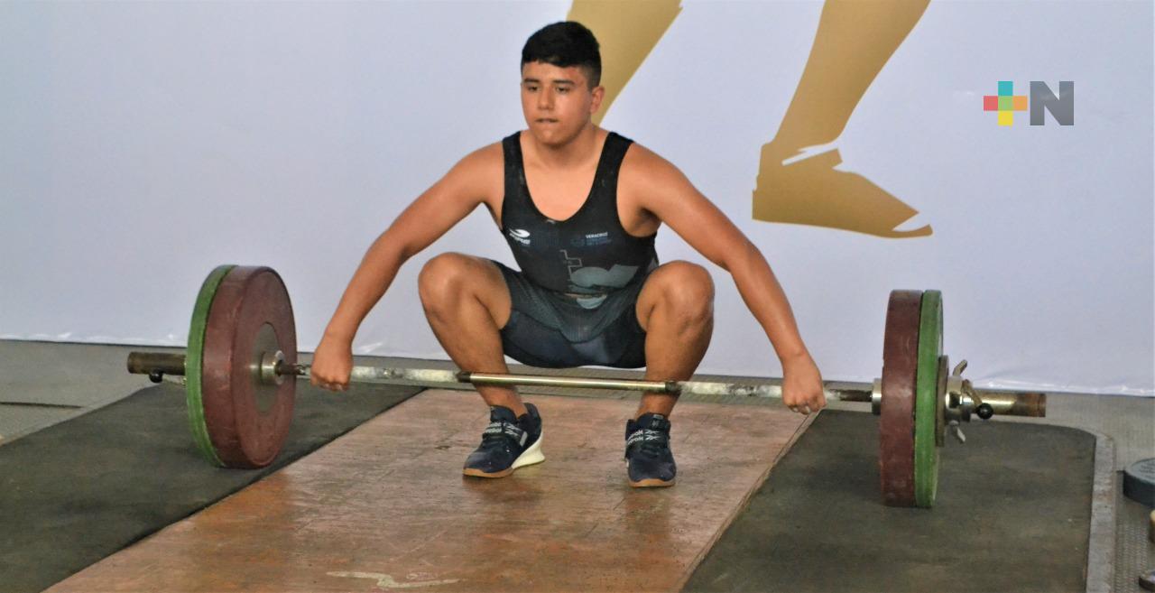 Pesistas veracruzanos sobresalen en el Selectivo Macro Regional