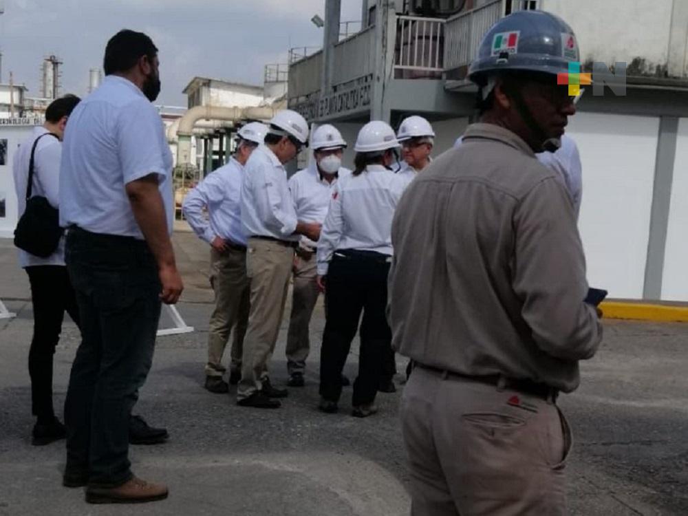 Presidente López Obrador, secretaria Rocío Nahle y gobernador Cuitláhuac García, realizaron recorrido en Refinería de Minatitlán