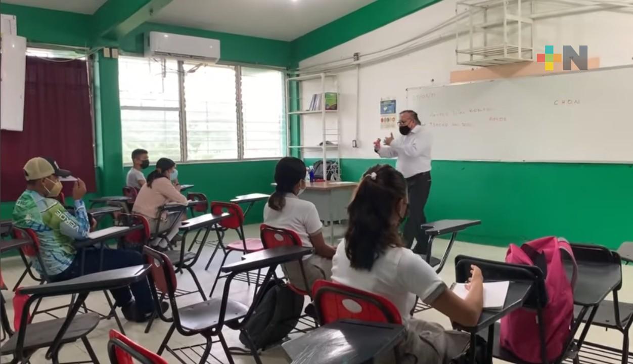 En Veracruz 407 escuelas reanudaron clases presenciales
