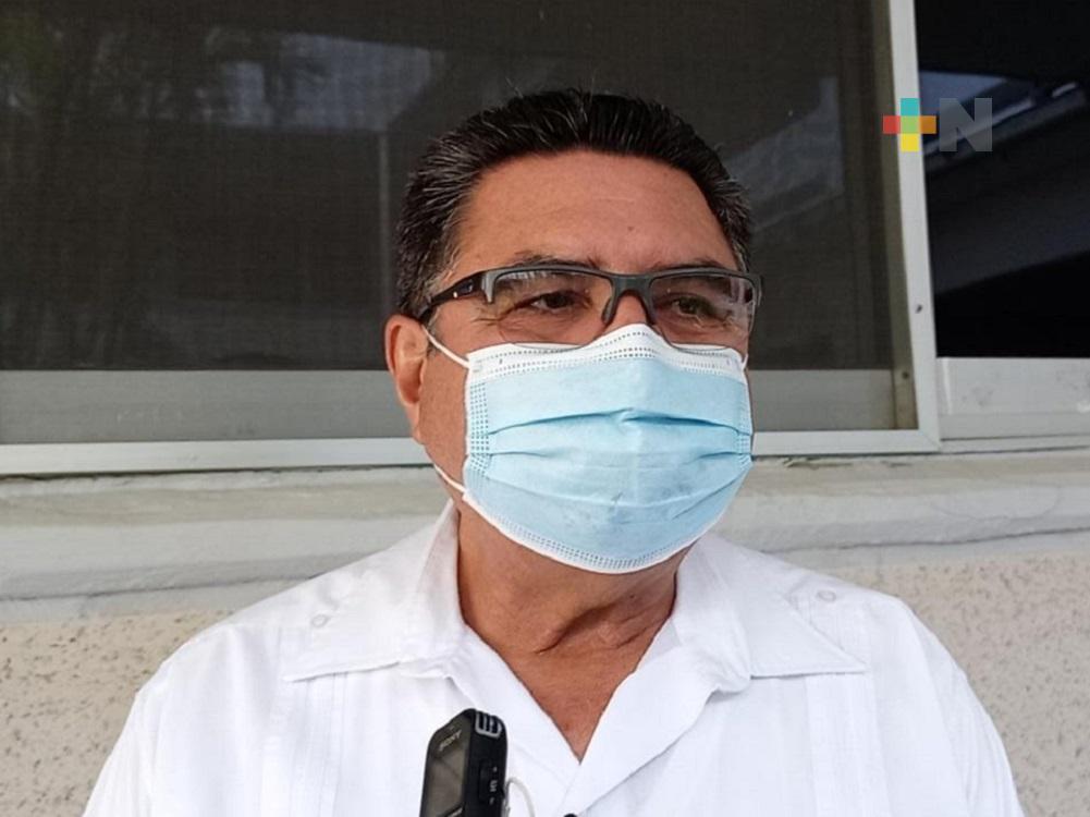 Vicerrector Carlos Lamothe invita a vacunarse contra coronavirus para contrarrestar estadísticas del virus