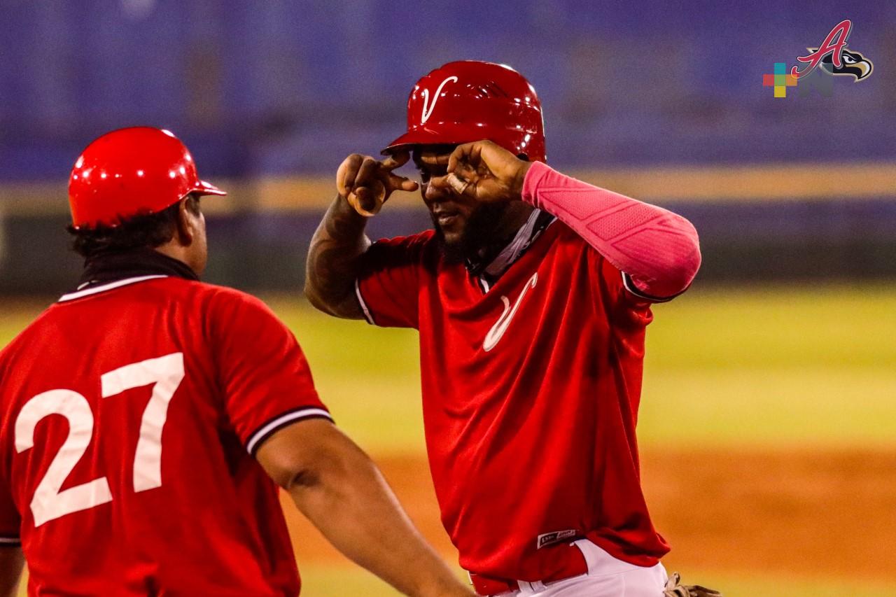 Se desató la ofensiva de El Águila en su primer triunfo de pretemporada