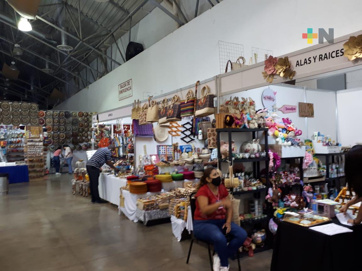 Exposición internacional TlaquepArte contribuye a reactivación de la economía