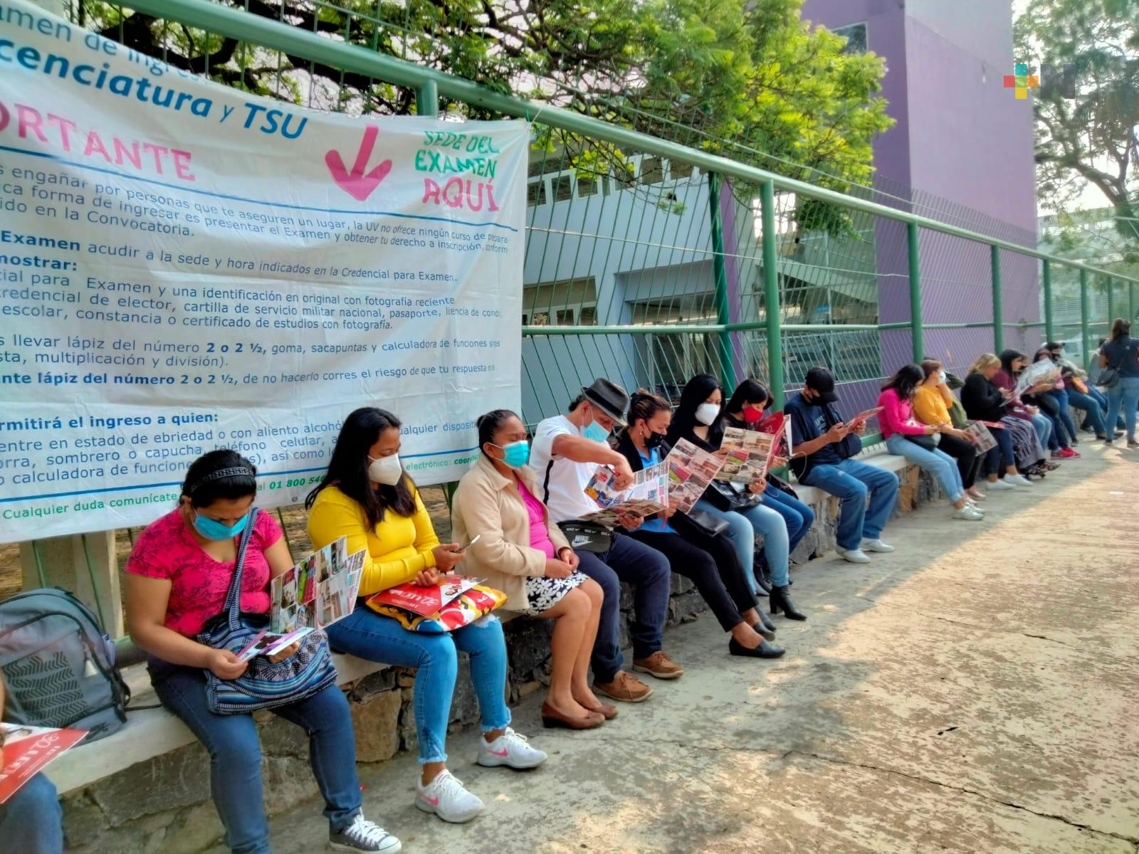 Llegaron a Xalapa desde tres días antes para presentar el examen de ingreso a la UV