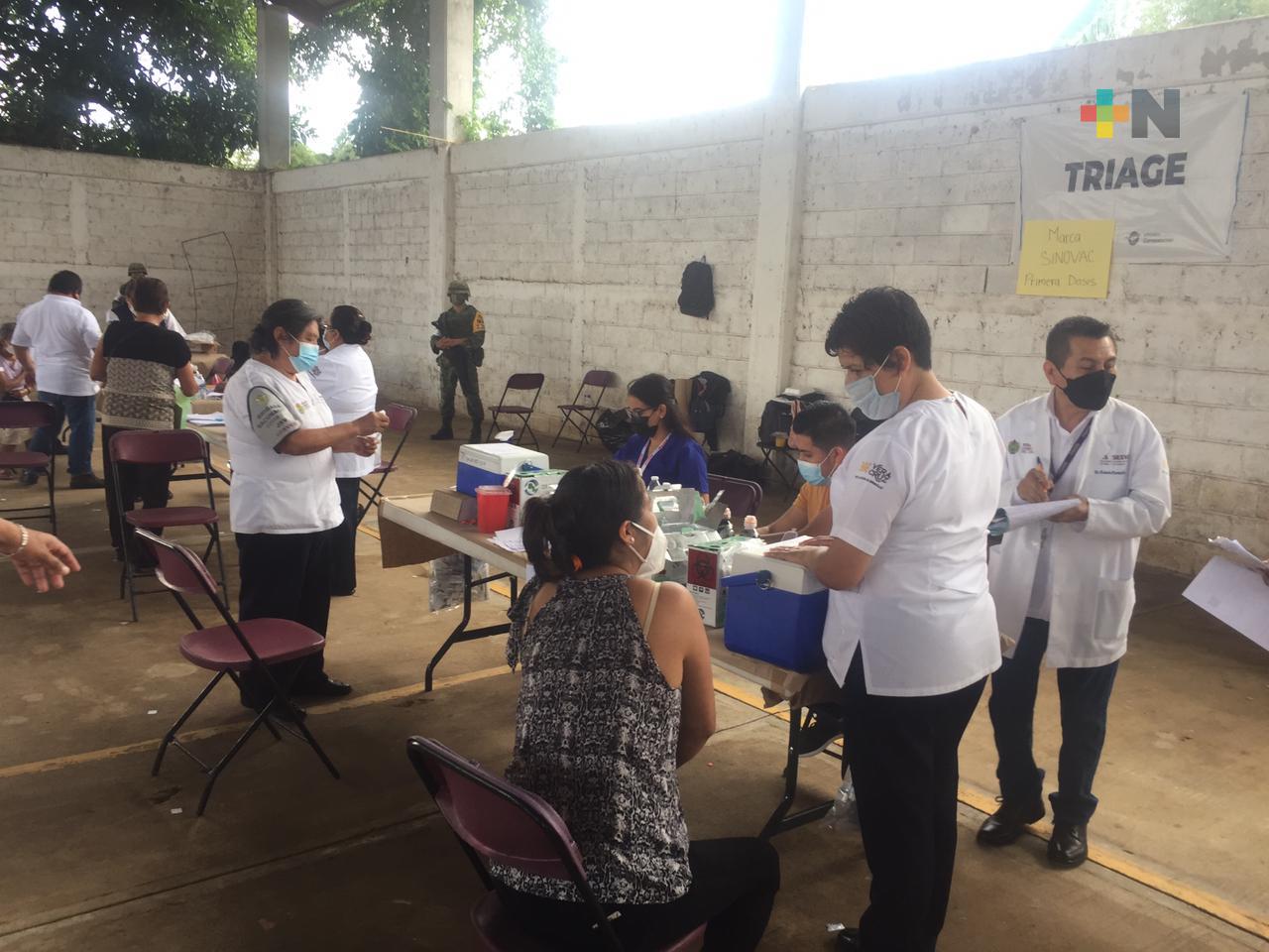 Este viernes 28 de mayo inició la jornada de vacunación  para personas de 50 a 59 años en el municipio de Tlaltetela