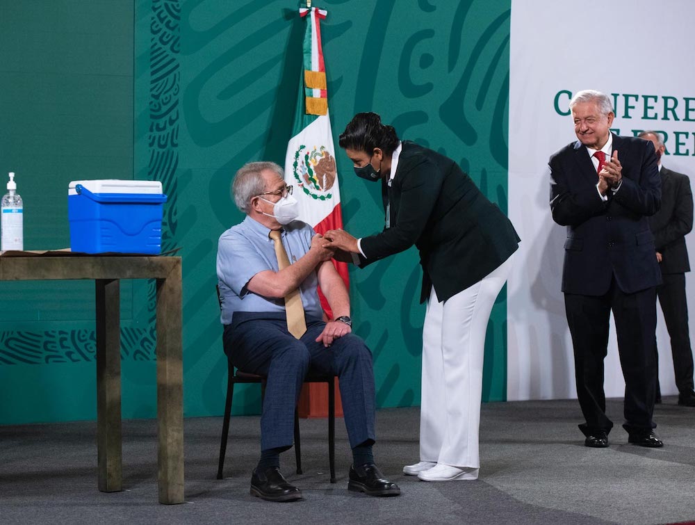 Epidemia está controlada y vacunación contra COVID-19 avanza: AMLO