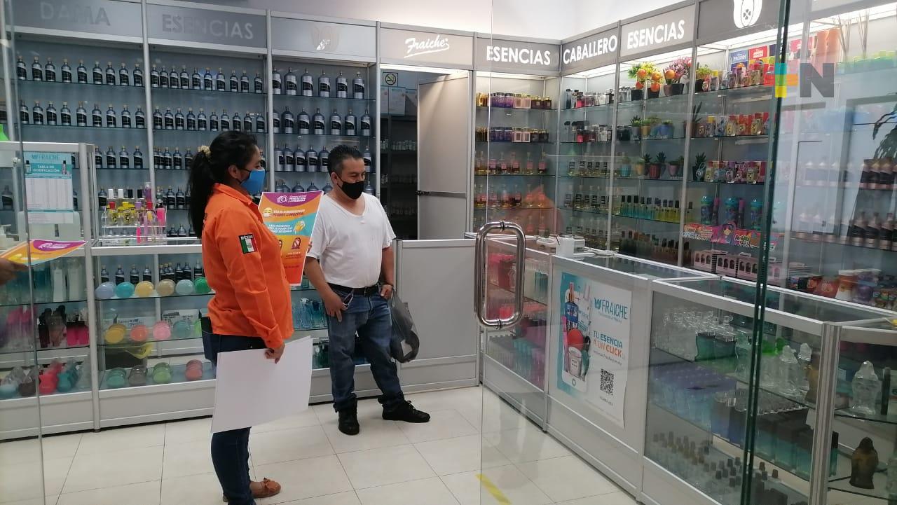 Mediante operativo, Protección Civil de Coatzacoalcos verificó protocolos de salud en centros comerciales