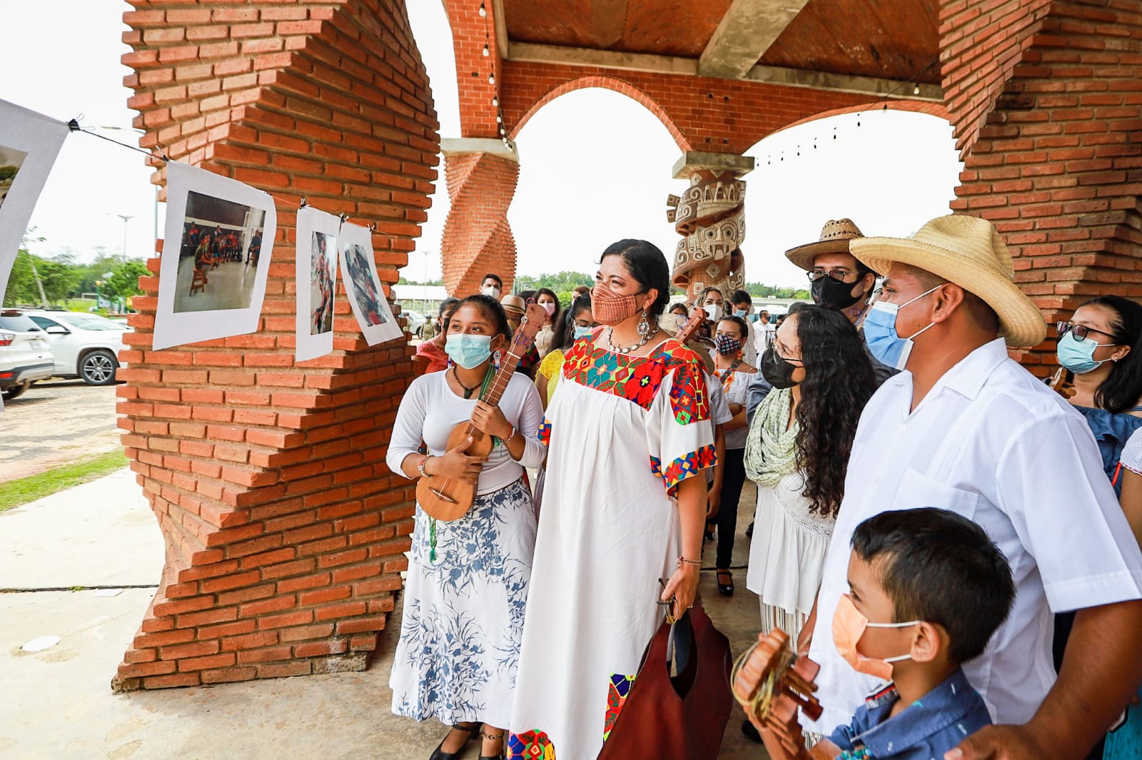 Secretaria de Cultura visitó el Semillero creativo de laudería y jarana en Cosoleacaque