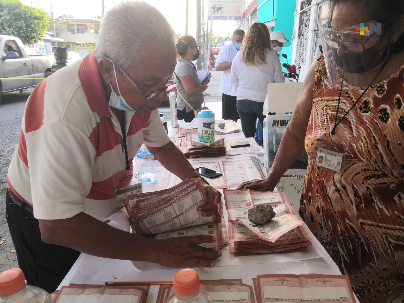 Inició conteo de votos en casillas instaladas en el municipio de Veracruz