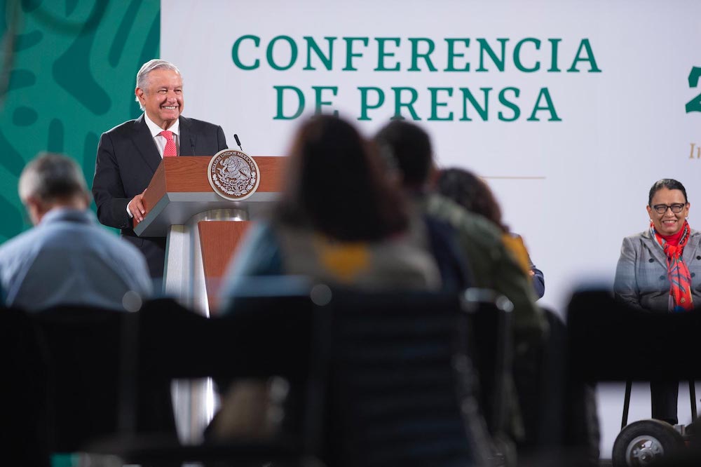 Reafirma AMLO compromiso de garantizar abasto de medicamentos oncológicos y derecho del pueblo a la salud