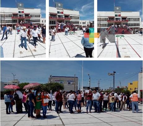60 empresas públicas y privadas participaron en macrosimulacro de Coatzacoalcos