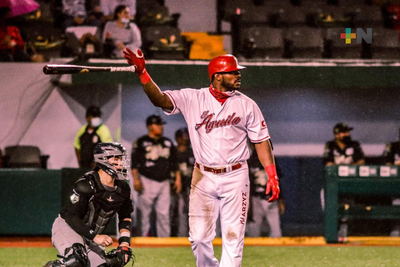 En juego recortado por lluvia, El Águila vence a Tigres