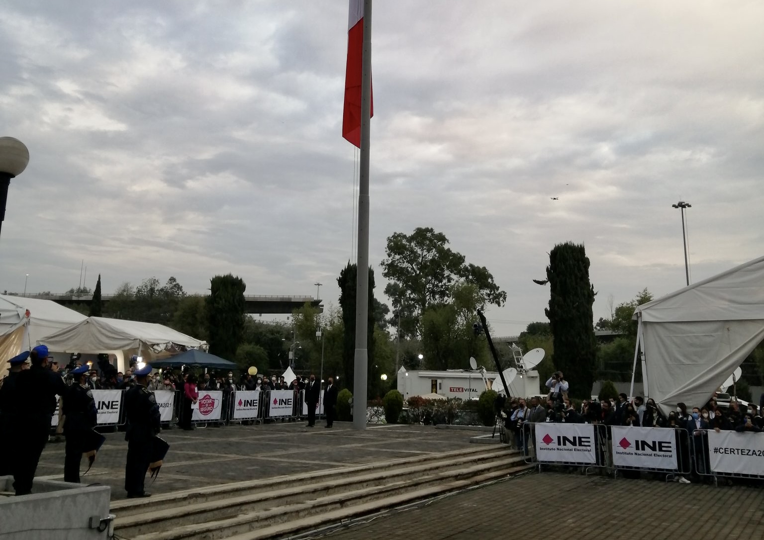 INE dio inicio a la jornada electoral en el país