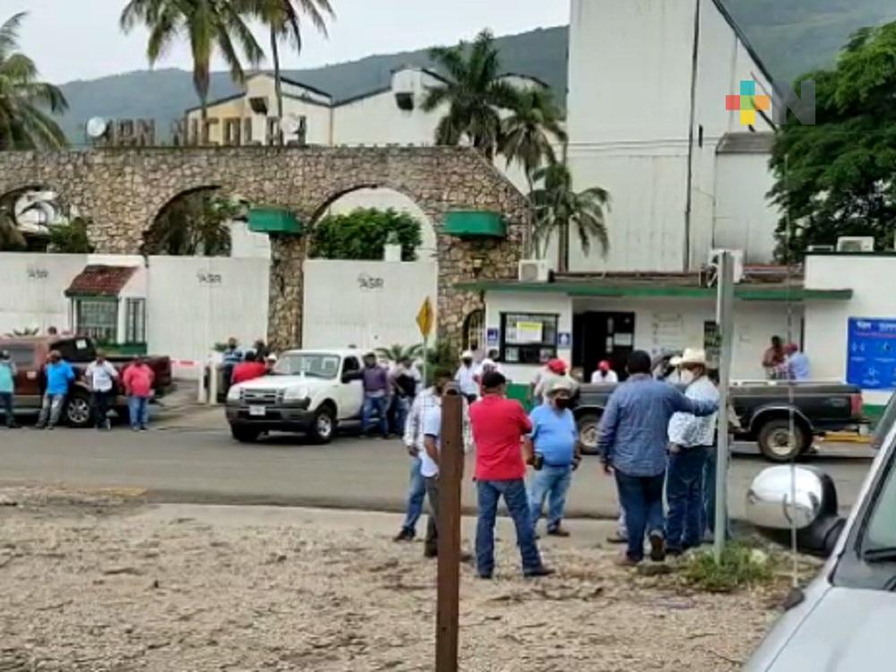 Cañeros tomaron Ingenio San Nicolás, piden destitución de gerente de campo