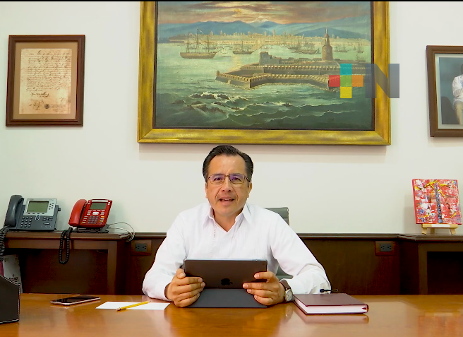 Se vacuna, en 107 municipios, a personas de 50 a 59 años: Gobernador de Veracruz