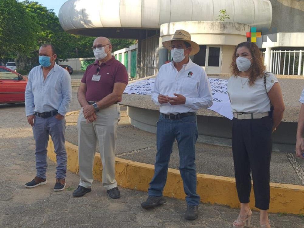 Con manifestación pacífica, petroleros del sur de Veracruz se inconformaron por ampliación de plazo para jubilación