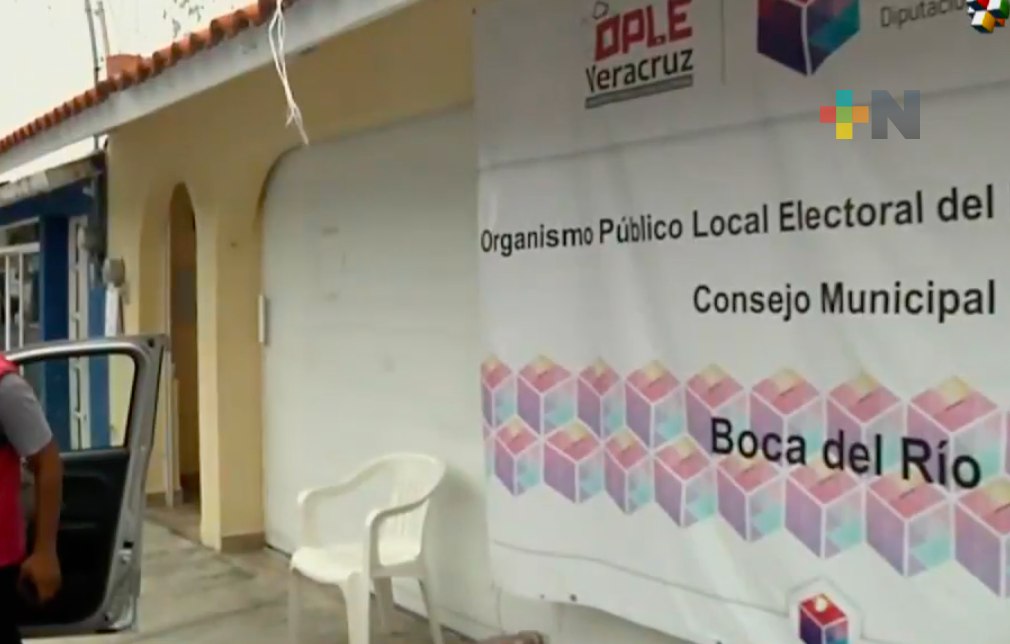En Boca del Río entregan paquetes electorales a presidentes de casillas