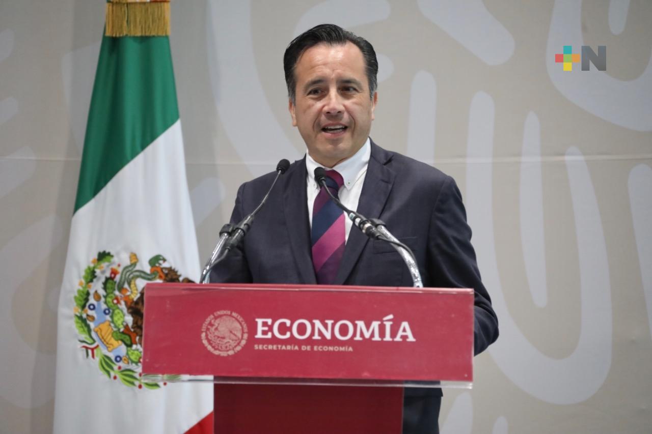 Manejo de pandemia y programas para reactivar economía favorecen a Cuitláhuac García en aprobación de veracruzanos