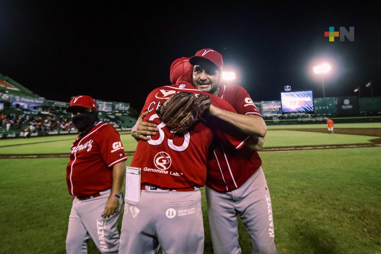 David Reyes acarició el sin hit, ni carrera en el triunfo de El Águila