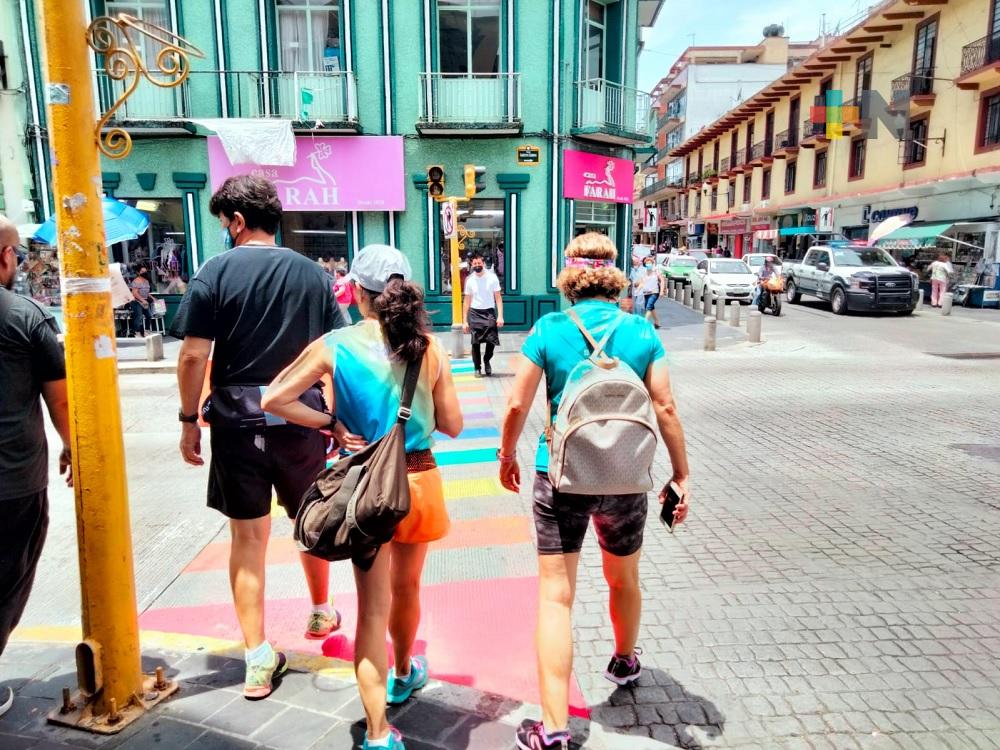 Xalapa continúa en semáforo rojo, autoridades exhortan a no bajar la guardia