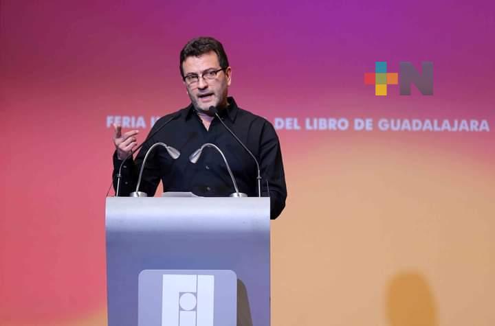 Muere Helguera, caricaturista y fundador de La Jornada