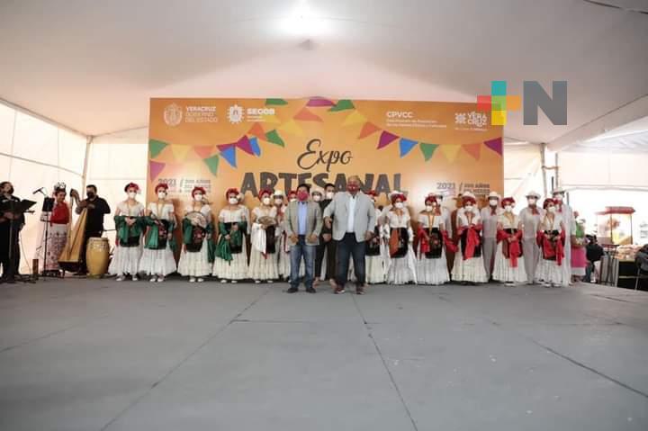 Expo Artesanal y Folklórica resalta la cultura de Veracruz