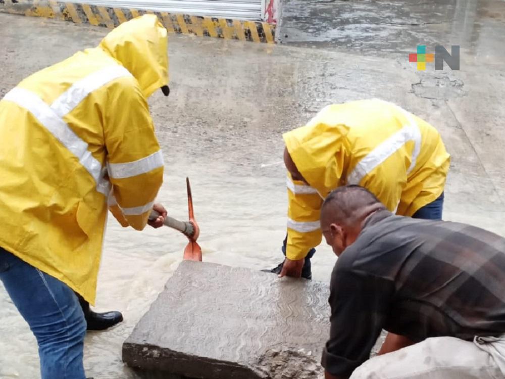 Fuertes lluvias dejaron afectaciones en casas habitación y comercios de Tantoyuca