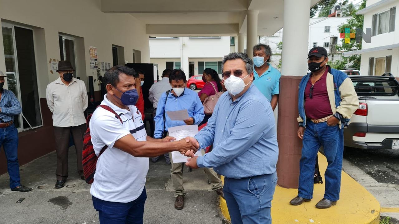 Renueva SEDARPA permisos a pescadores de Catemaco