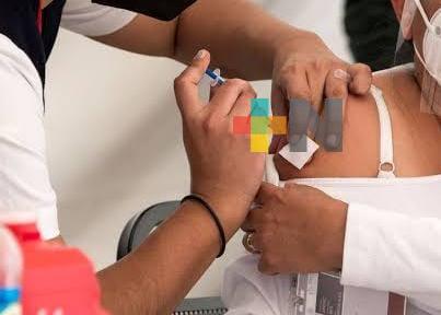 Llega vacuna contra COVID para personas de 40 a 49 años en Agua Dulce