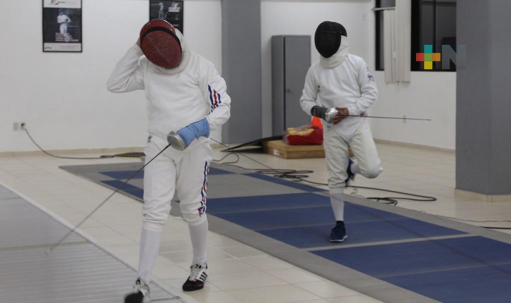 Nueve esgrimistas veracruzanos califican a Nacionales CONADE