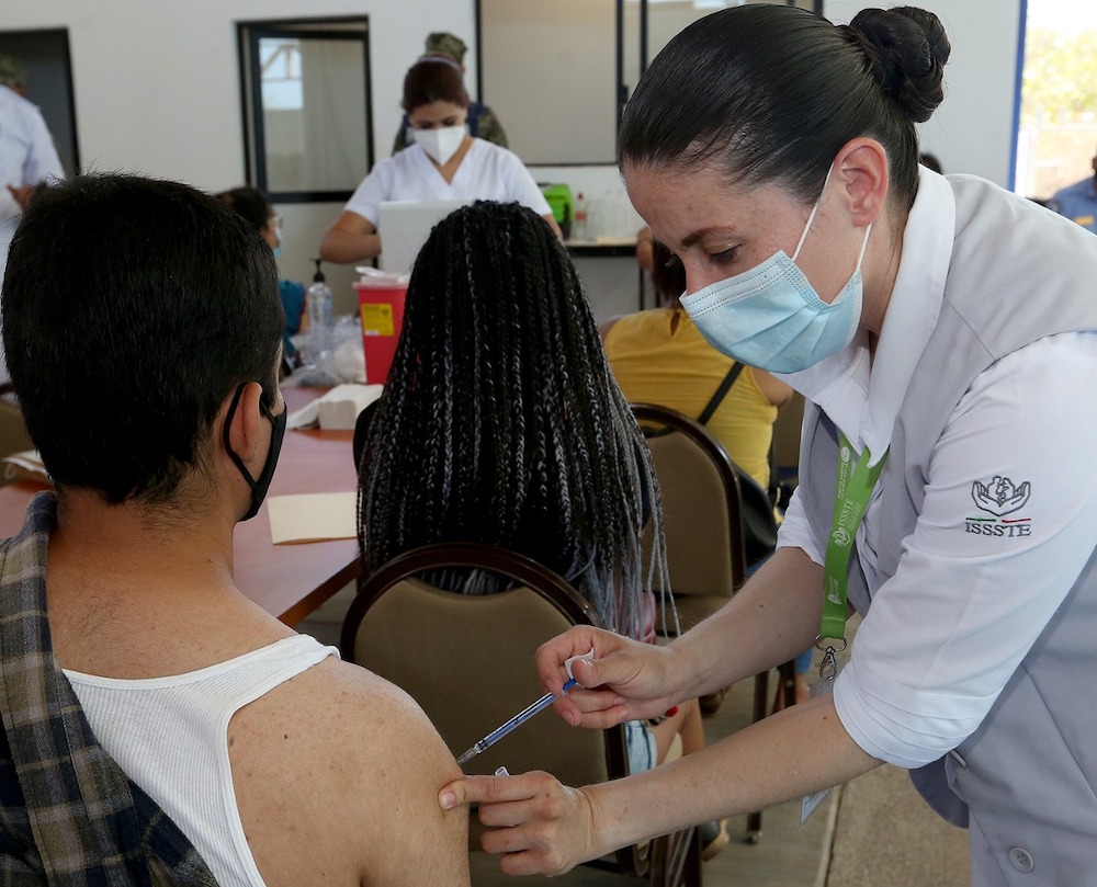 En próximos días se vacunará en 156 municipios de Veracruz: Manuel Huerta