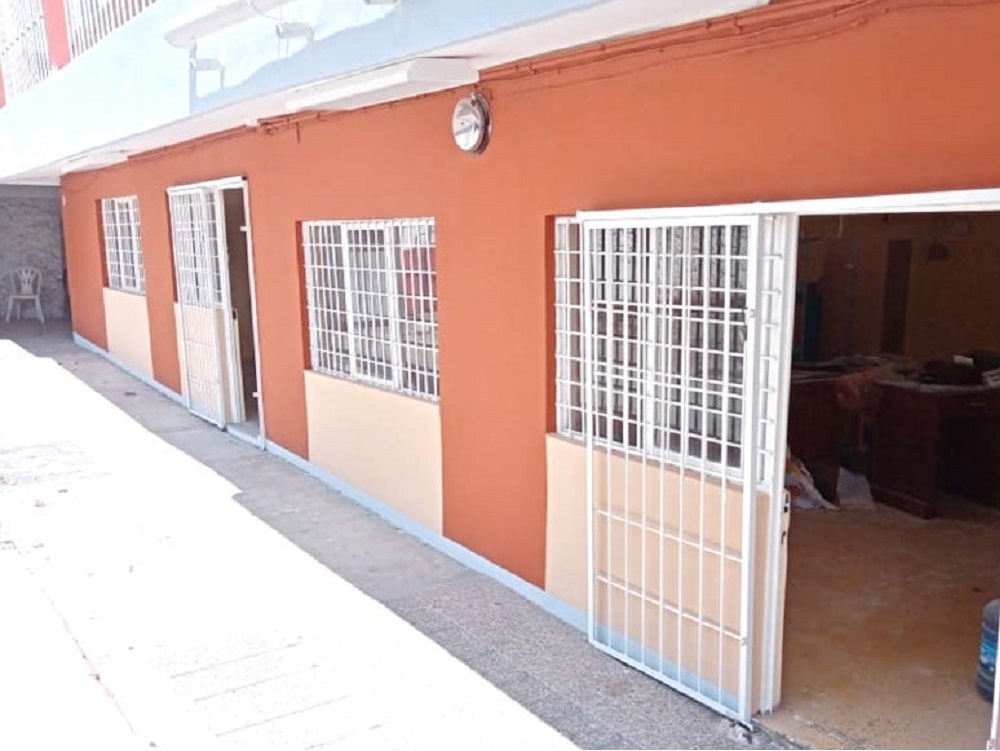 Si poseen escrituras, las escuelas podrán obtener beneficios de programas oficiales