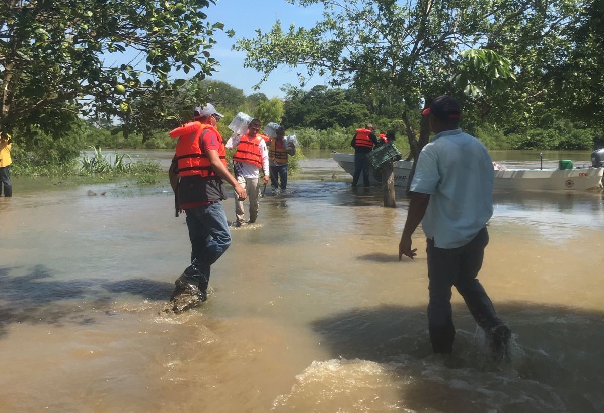 Atiende Gobierno de Veracruz a población afectada por lluvias