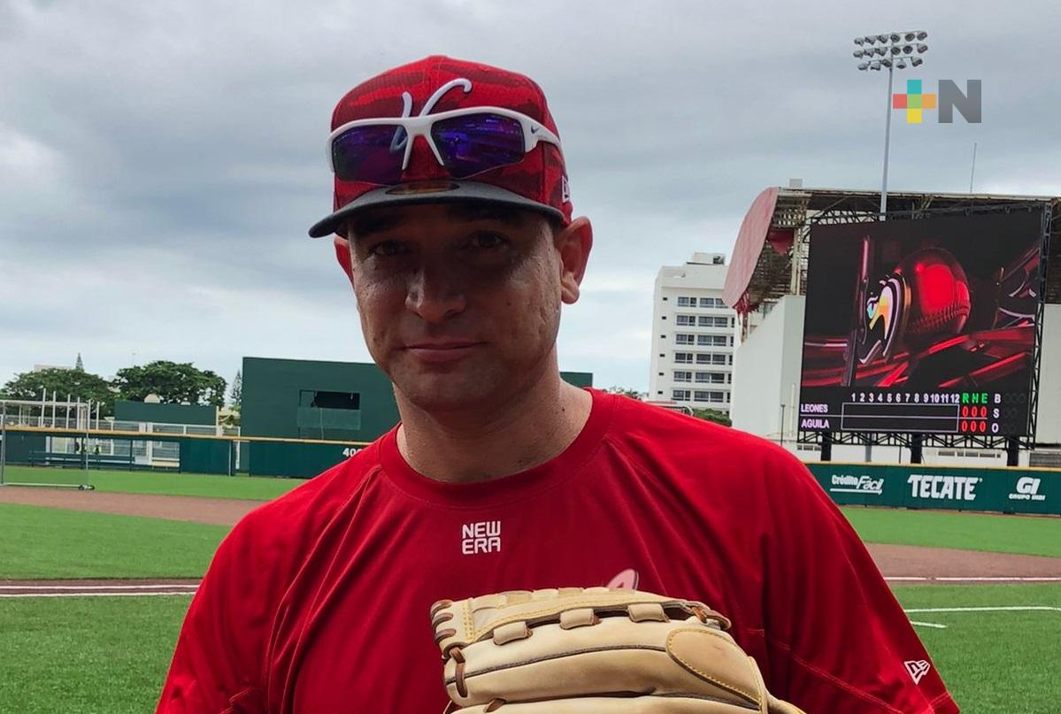 Jorge Martínez refuerza el pitcheo del Águila