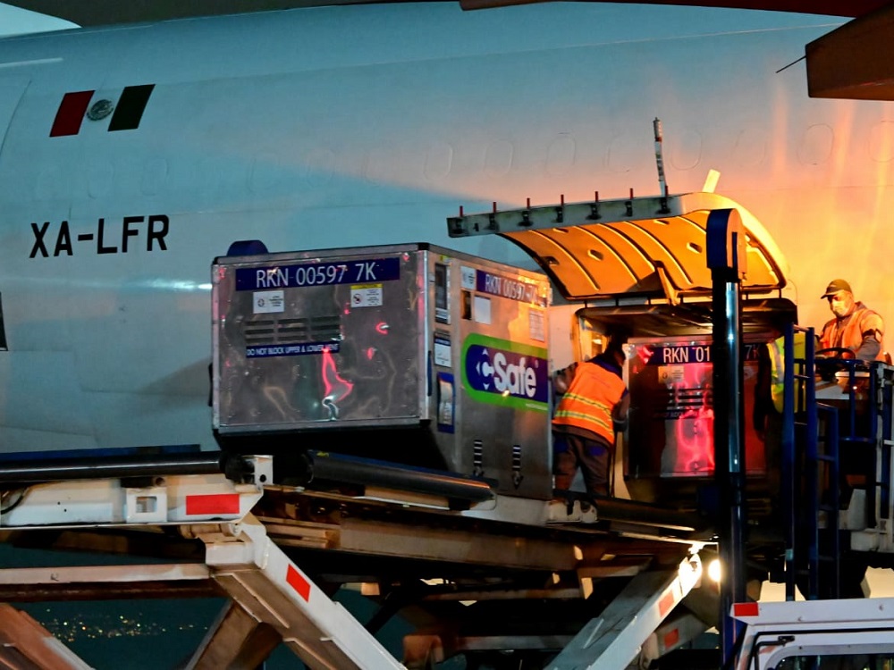 México recibió 1.2 millones de vacunas AstraZeneca