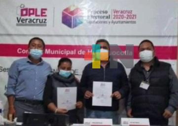 OPLE de Zacualpan y Huayacocotla entregaron constancias de mayoría a presidente municipales electos