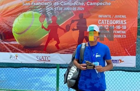 Oliver Moisés Aguilar es Campeón Nacional Juvenil de Tenis