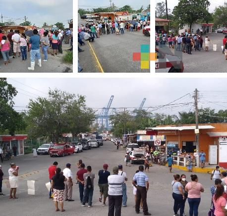 Pescadores de Tuxpan bloquearon acceso al puente de Tampamachoco