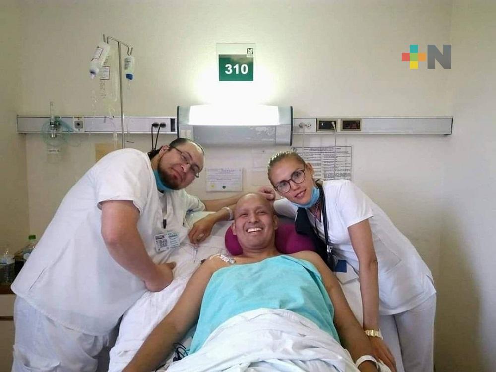 Ricardo Cabrera tocó la campana en el Hospital Siglo XXI luego de cinco años de lucha contra el cáncer