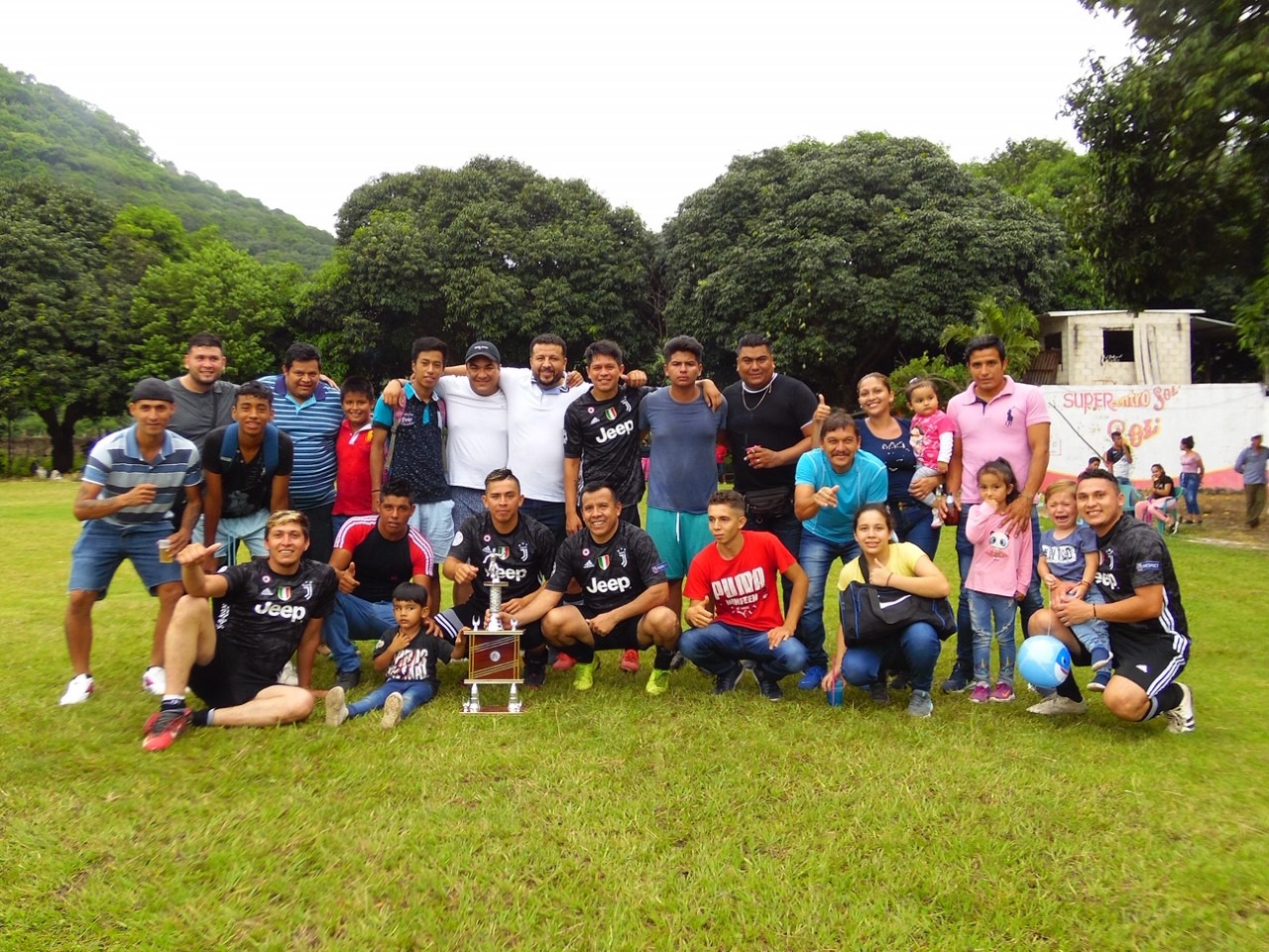 Cachorros, campeón del XVI Regional de futbol de Chicuasen