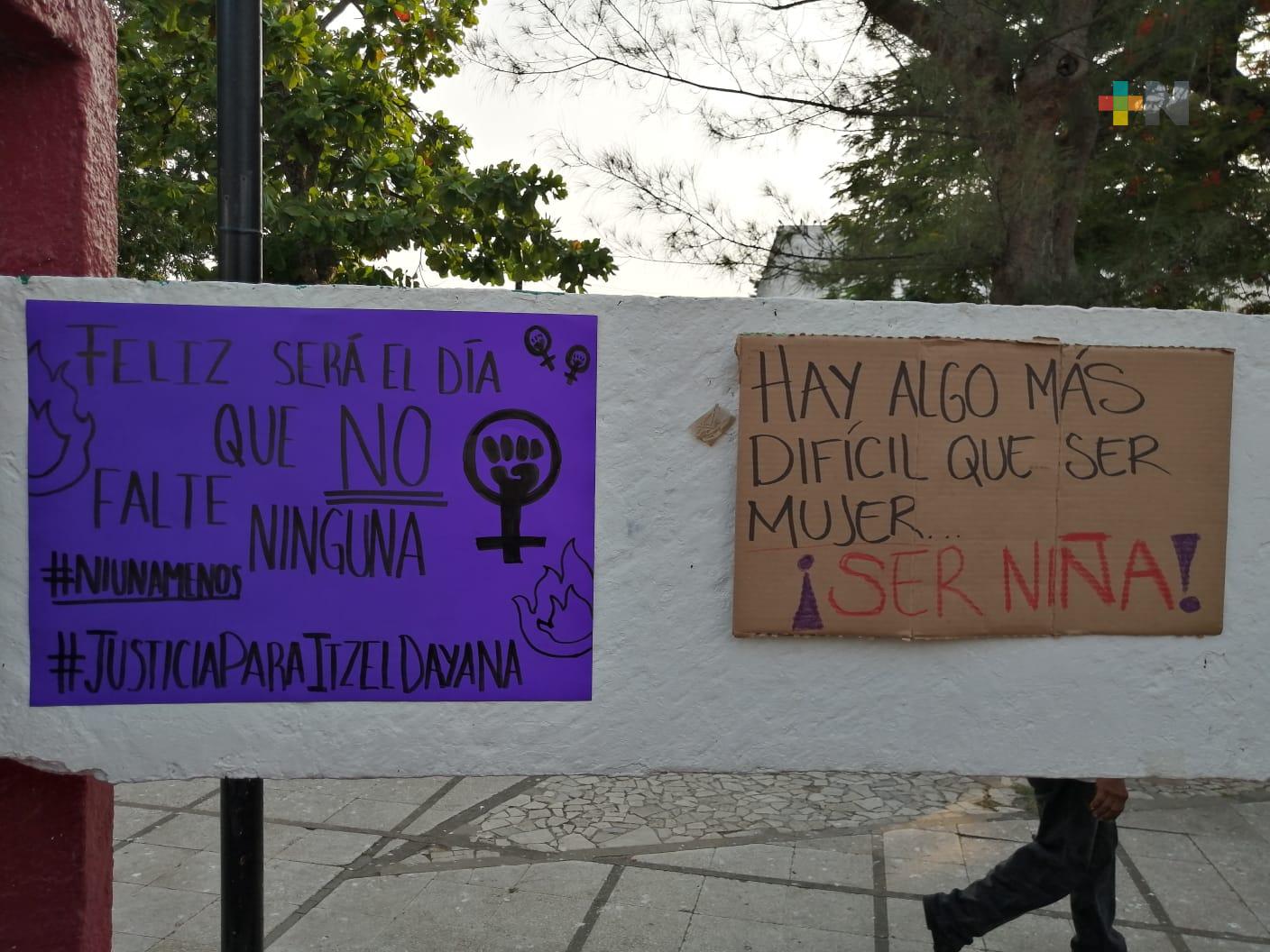 Con manifestación pacífica, feministas del sur de Veracruz exigen justicia para joven asesinada en Nanchital