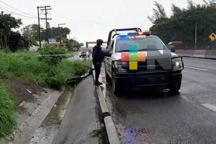 Muere motociclista al accidentarse en autopista Veracruz-Cardel