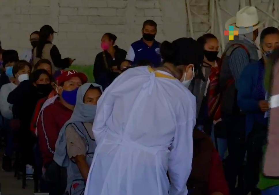 En jornada de un día, se realiza jornada de vacunación contra COVID-19 en Perote