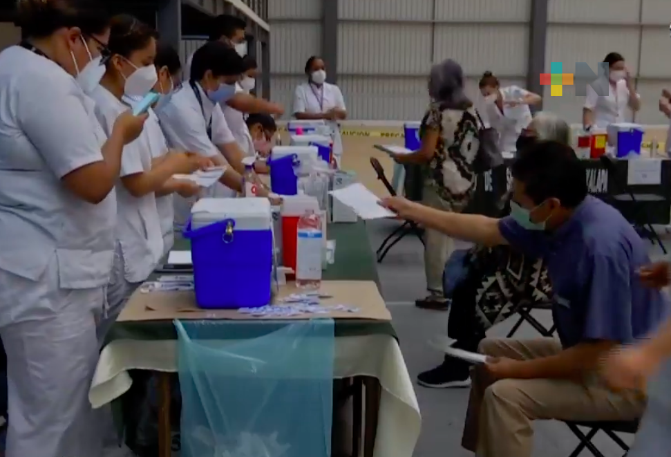 Reitera Gobernador dosis de refuerzo para adultos mayores en Veracruz y Xalapa