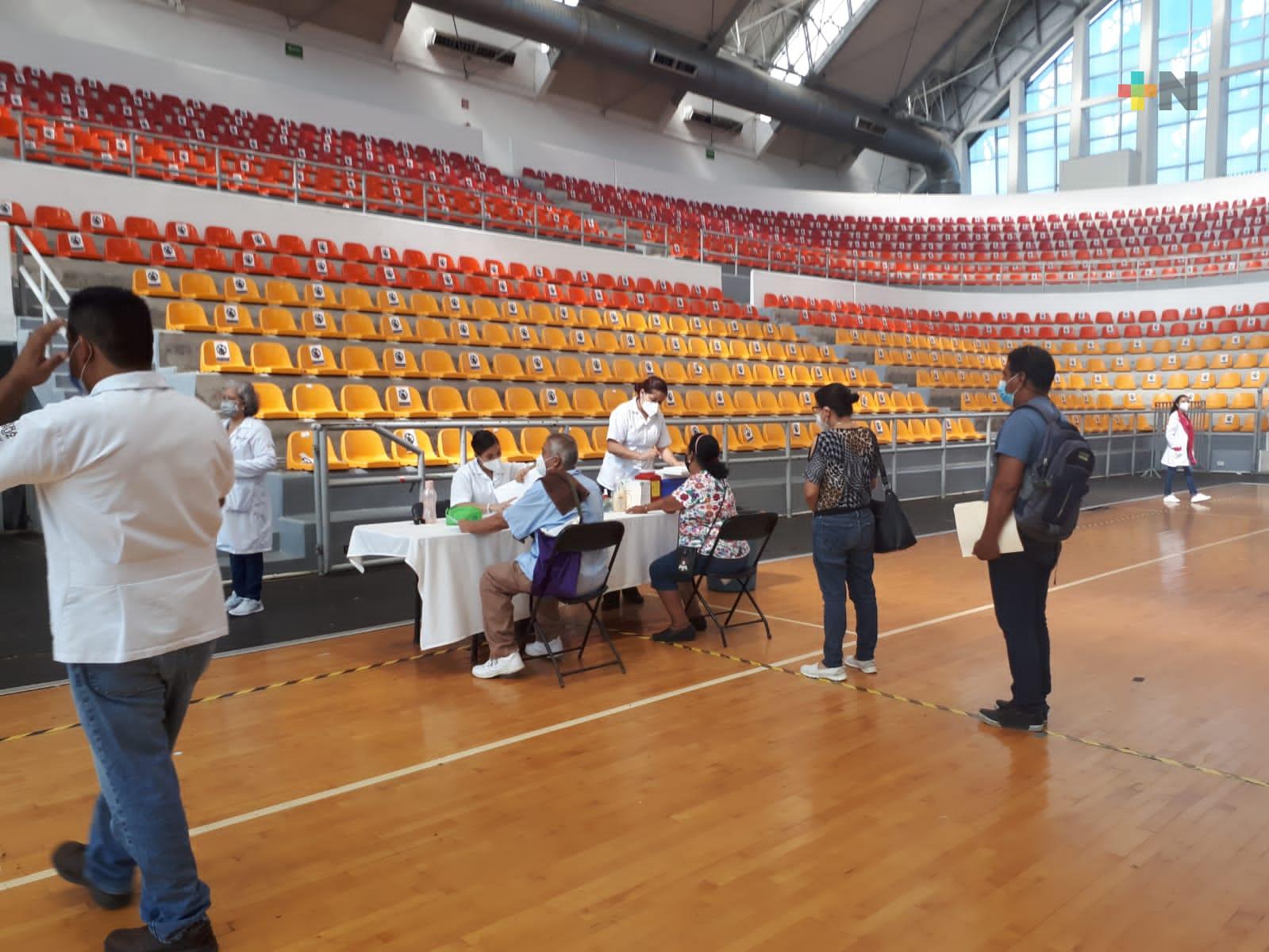 55 mil personas de 50 a 59 años recibirán segunda dosis de vacuna anticovid en puerto de Veracruz