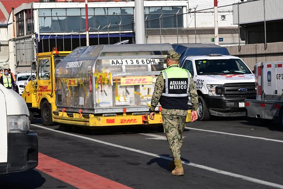 Llegaron 585 mil vacunas de Pfizer a la ciudad de México