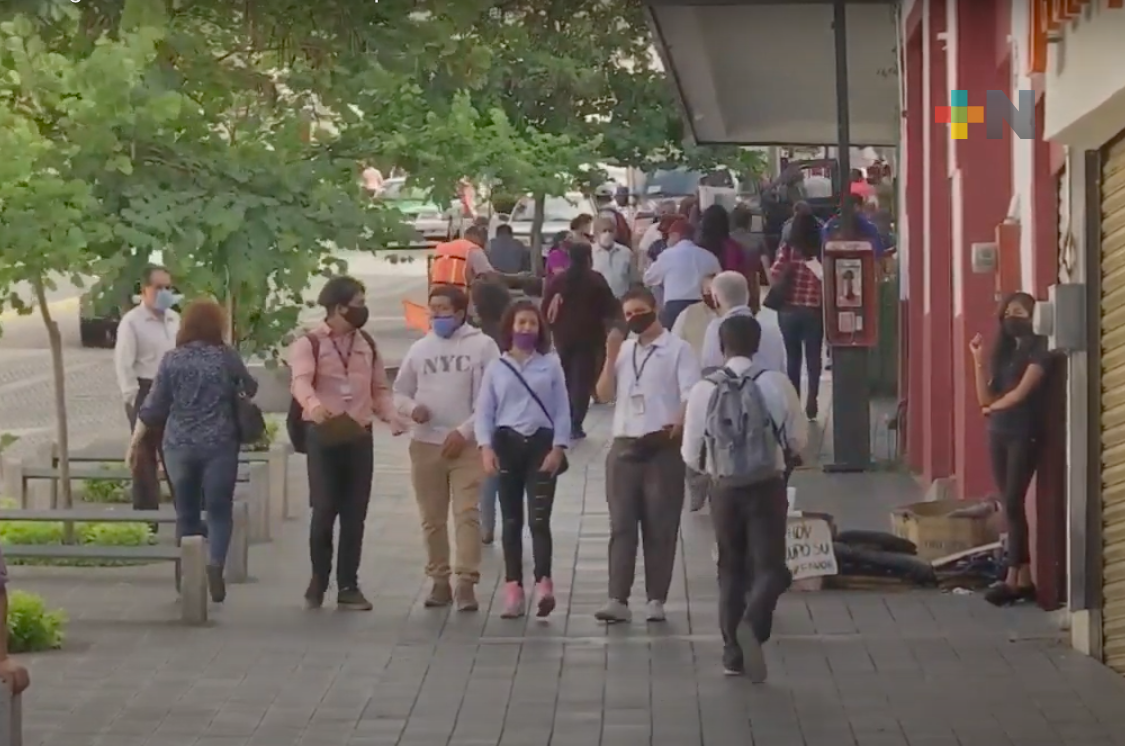 Hay riesgo de pasar a naranja en el semáforo epidemiológico: Cuitláhuac García