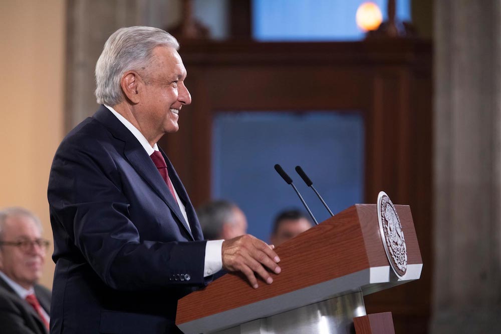 Inicia registro para vacunar a personas mayores de 18 años; presentan certificado de vacunación COVID-19