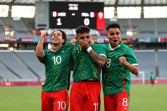 México goleó 4-1 a Francia al arrancar su participación en Juegos Olímpicos